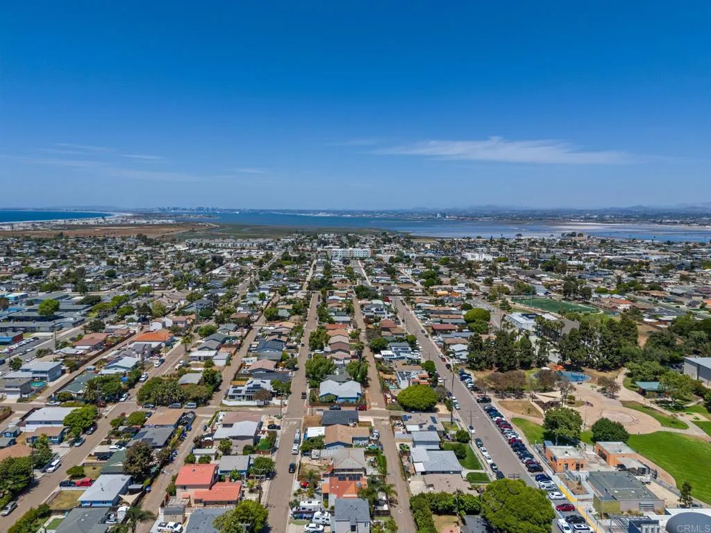 https://cdn.realtyfeed.com/cdn/127/306705768/cc441126a4be23561042d935bbc0271c.webp