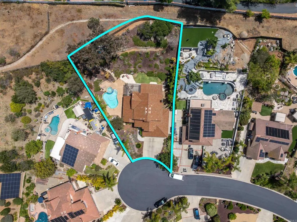https://cdn.realtyfeed.com/cdn/127/306705772/0bd9511ab63289f174b477a389677912.webp