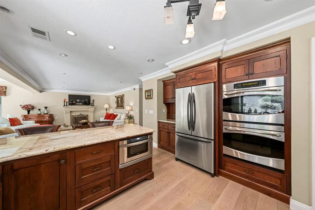 https://cdn.realtyfeed.com/cdn/127/306705772/69b5032d557b5a305b1c2c75c9a856c4.webp