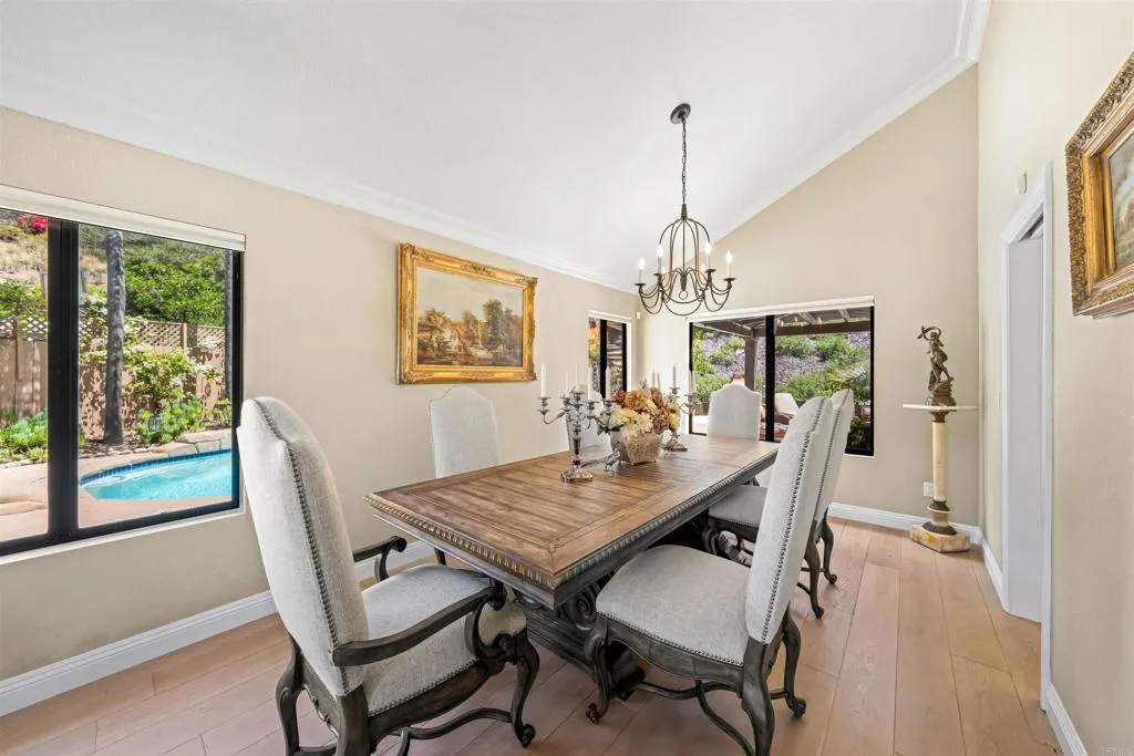 https://cdn.realtyfeed.com/cdn/127/306705772/81ded9f5a619641bd5fb2fef34228786.webp