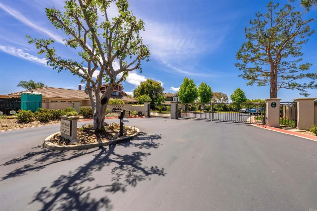 https://cdn.realtyfeed.com/cdn/127/306705772/fb2ca22e8a98c37512c134fa1a317527.webp