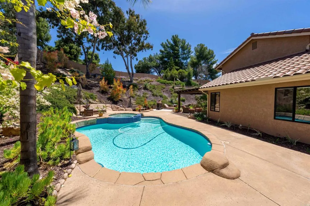 https://cdn.realtyfeed.com/cdn/127/306705772/fb92a1bafec5a62465f42af046743262.webp