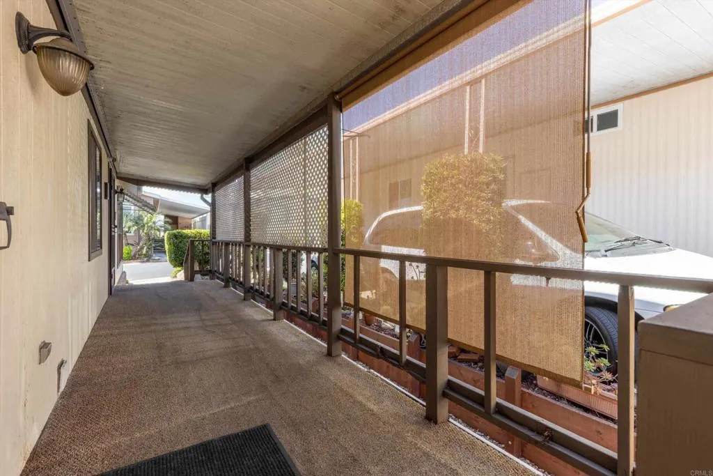 https://cdn.realtyfeed.com/cdn/127/306705808/3a682a227103ee969810795729bdeb49.webp