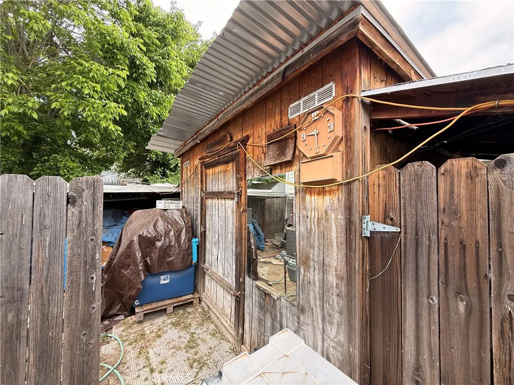 https://cdn.realtyfeed.com/cdn/127/306705813/05908ba318635777d3df58ca6bfca12b.webp