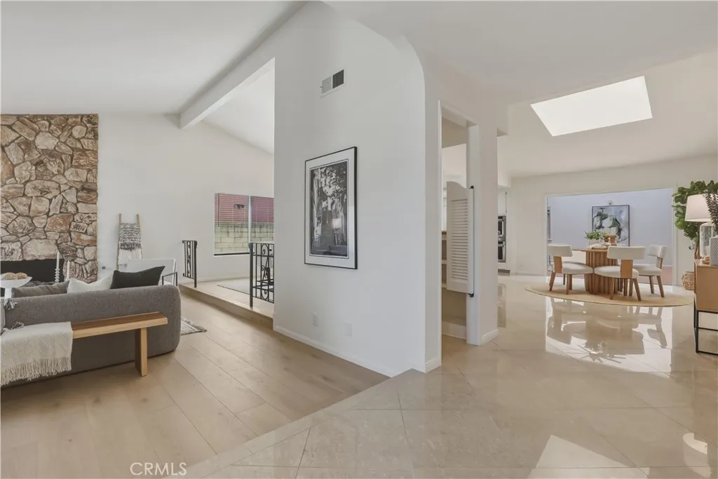 Northridge, CA 91324