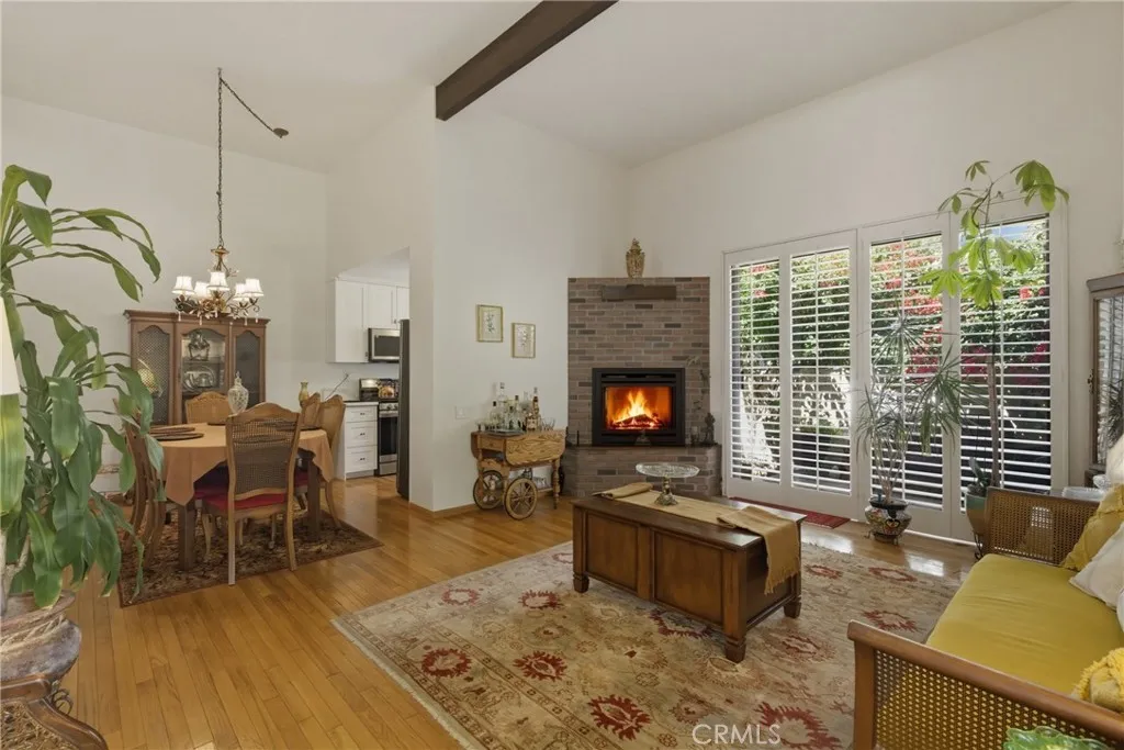 Woodland Hills, CA 91367