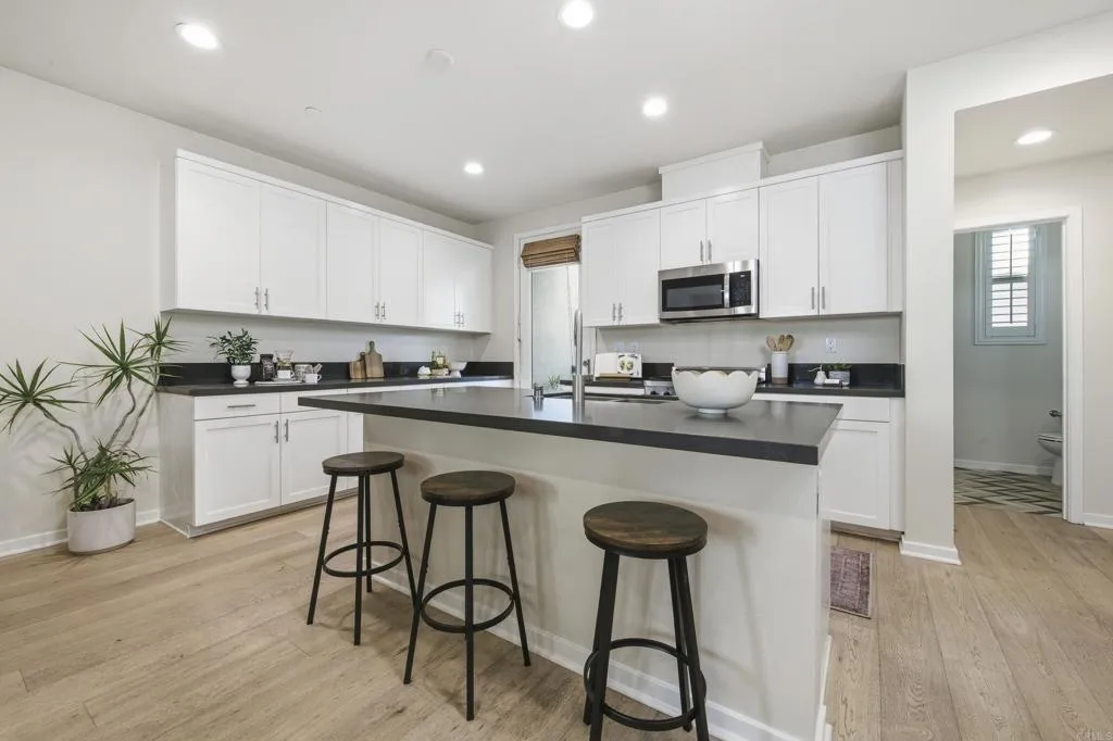 Photo #10: NDP2604114 Listing: Photo #10