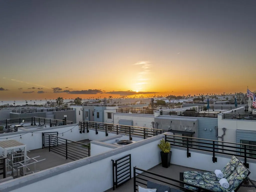 https://cdn.realtyfeed.com/cdn/127/306705877/e9cee1a07cf76c5ddda2f0907601628c.webp