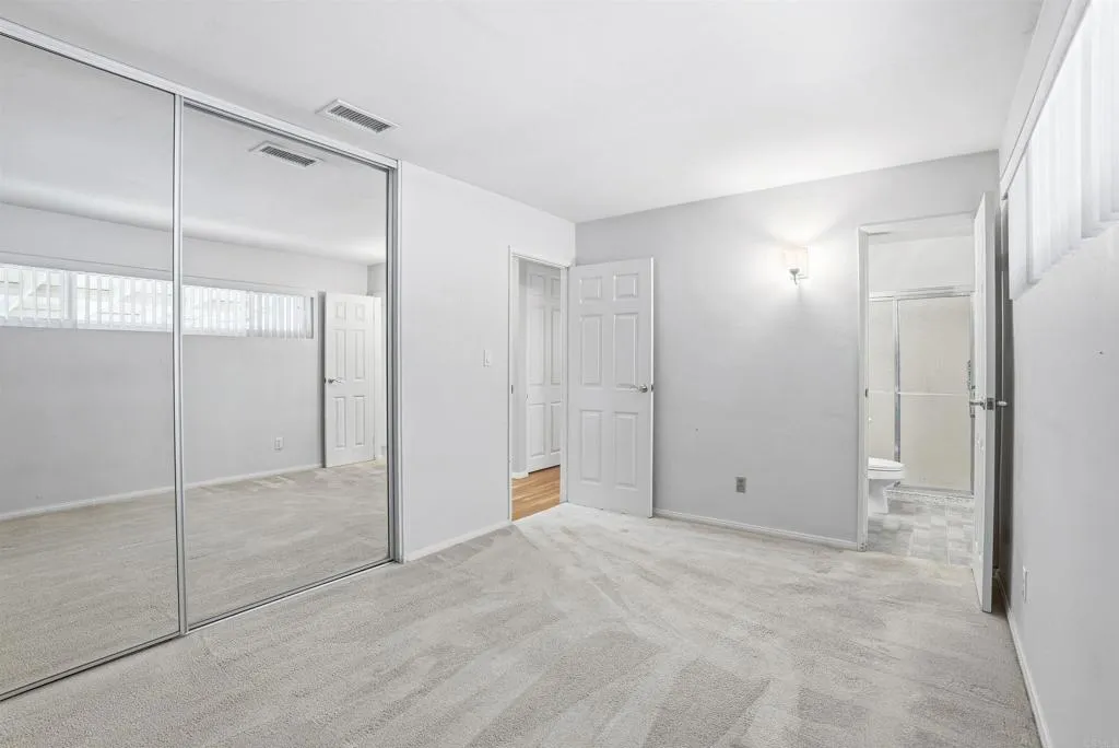 https://cdn.realtyfeed.com/cdn/127/306705885/ffe40698d2ce71044a8682250710fc45.webp