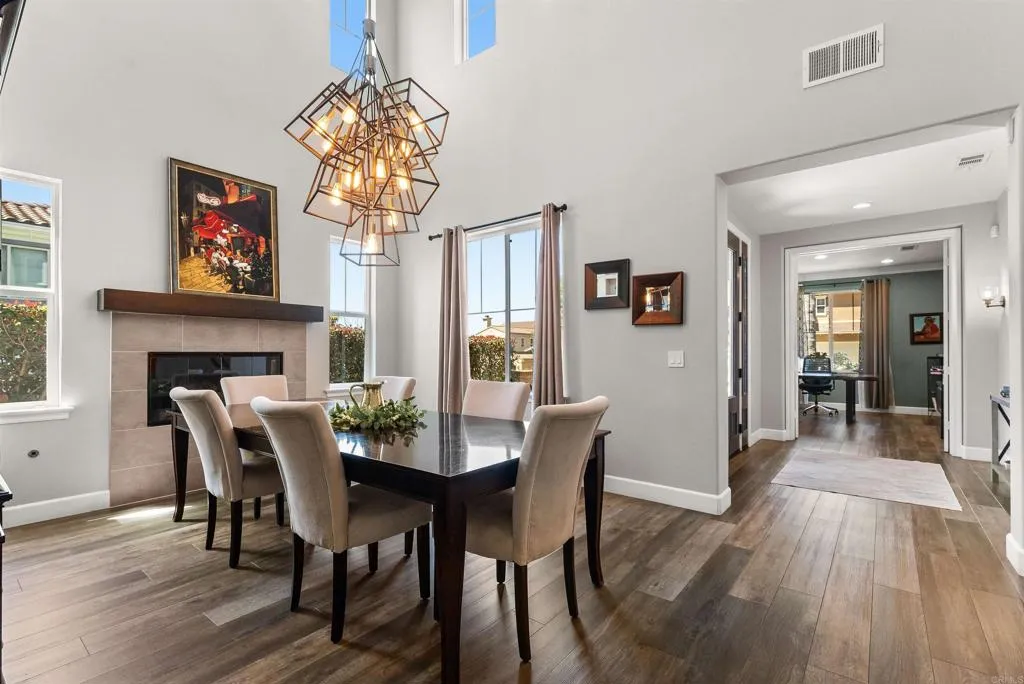 https://cdn.realtyfeed.com/cdn/127/306705886/3672477e7b13e3328301725041a339f0.webp