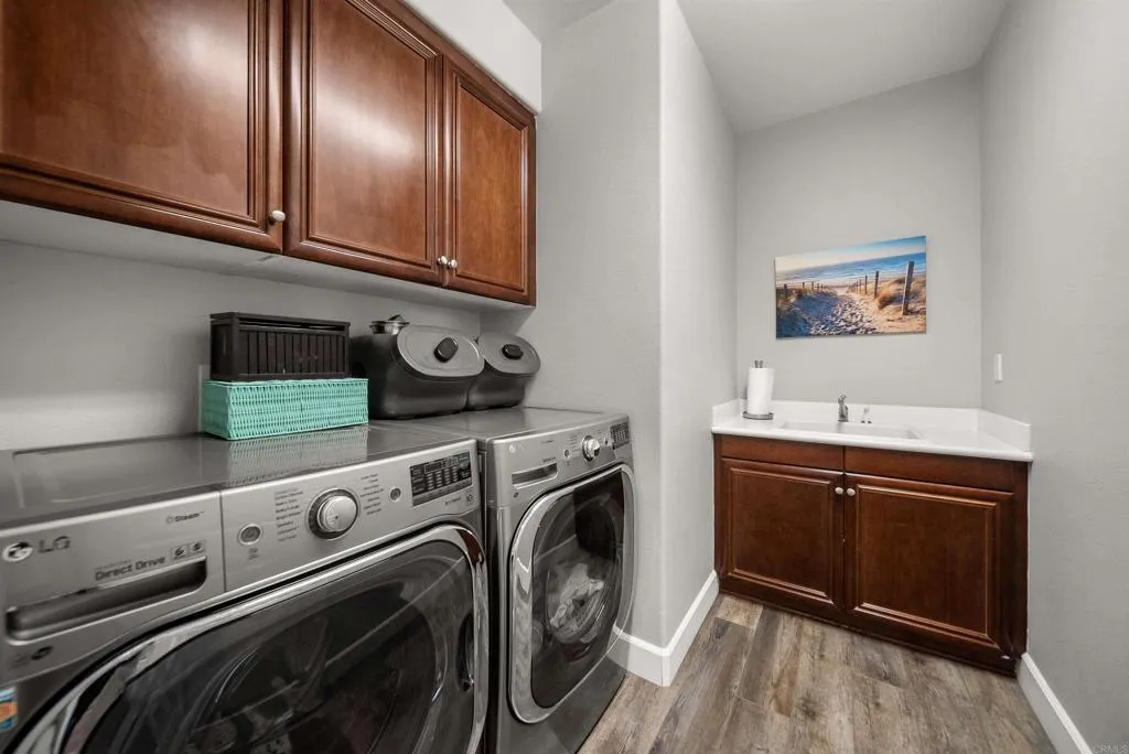 https://cdn.realtyfeed.com/cdn/127/306705886/4bd0200c33b583b9acbc30bb4f3a45b4.webp
