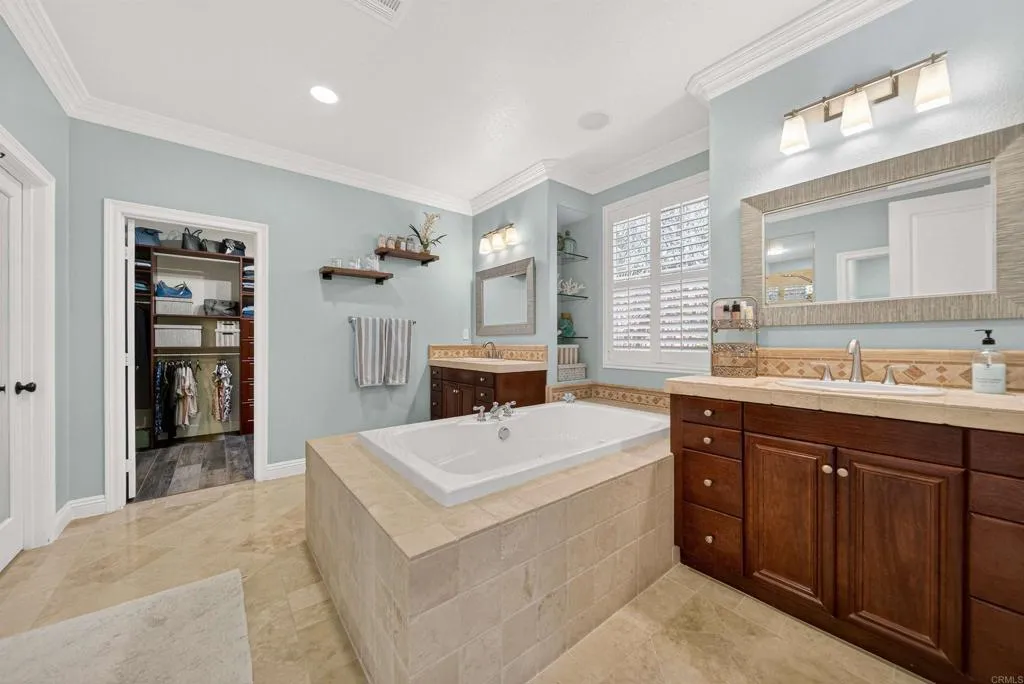 https://cdn.realtyfeed.com/cdn/127/306705886/d0d5f06e49e32eaa62359f5e902fff78.webp