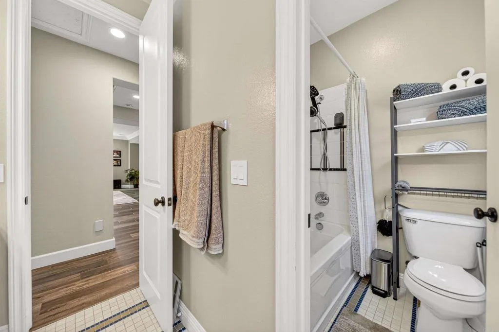 https://cdn.realtyfeed.com/cdn/127/306705886/d771ae7eeef76ed026d0c99a6d61817e.webp