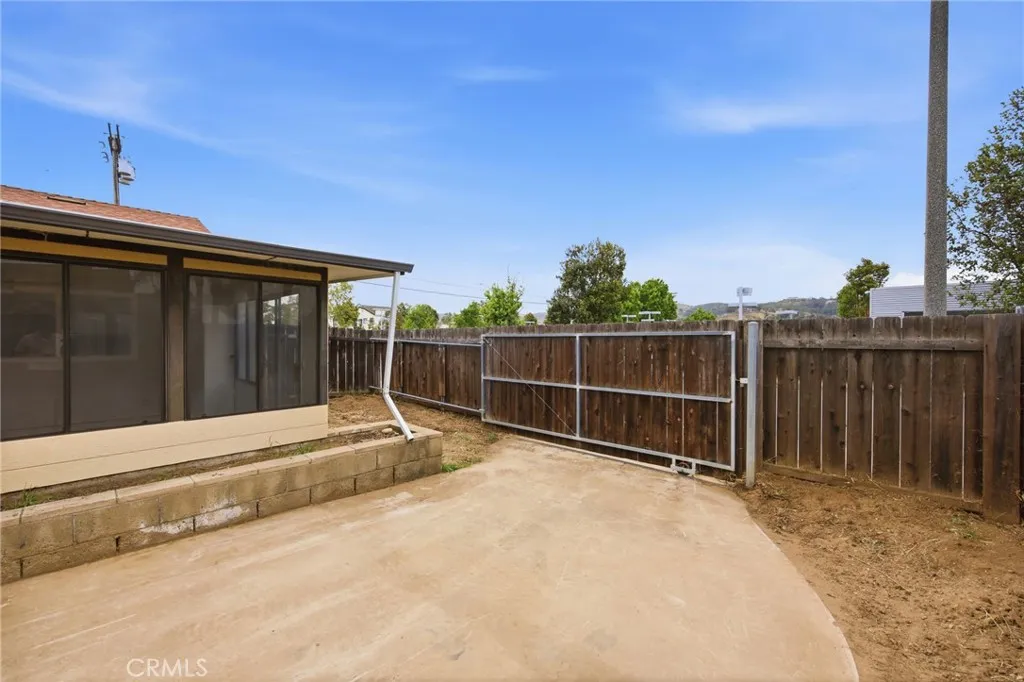 https://cdn.realtyfeed.com/cdn/127/306705889/b96ca77ce14db5b4a5481011ca7303c0.webp