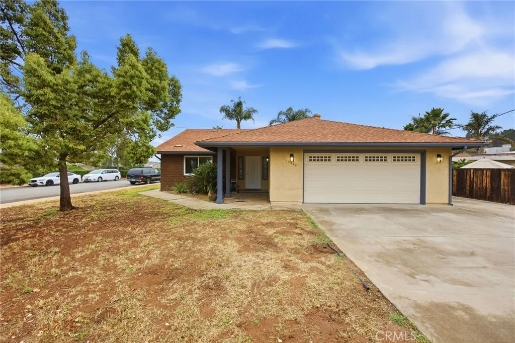 https://cdn.realtyfeed.com/cdn/127/306705889/da155d2e930d2c3dc21955e0d9449a59.webp