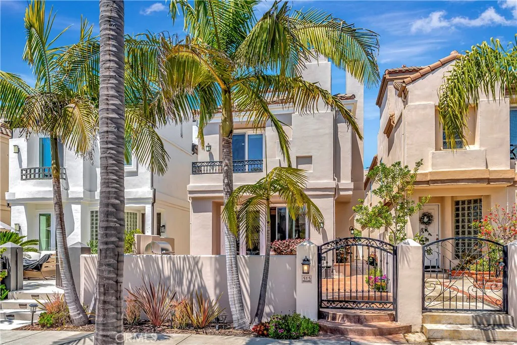 Huntington Beach, CA 92648