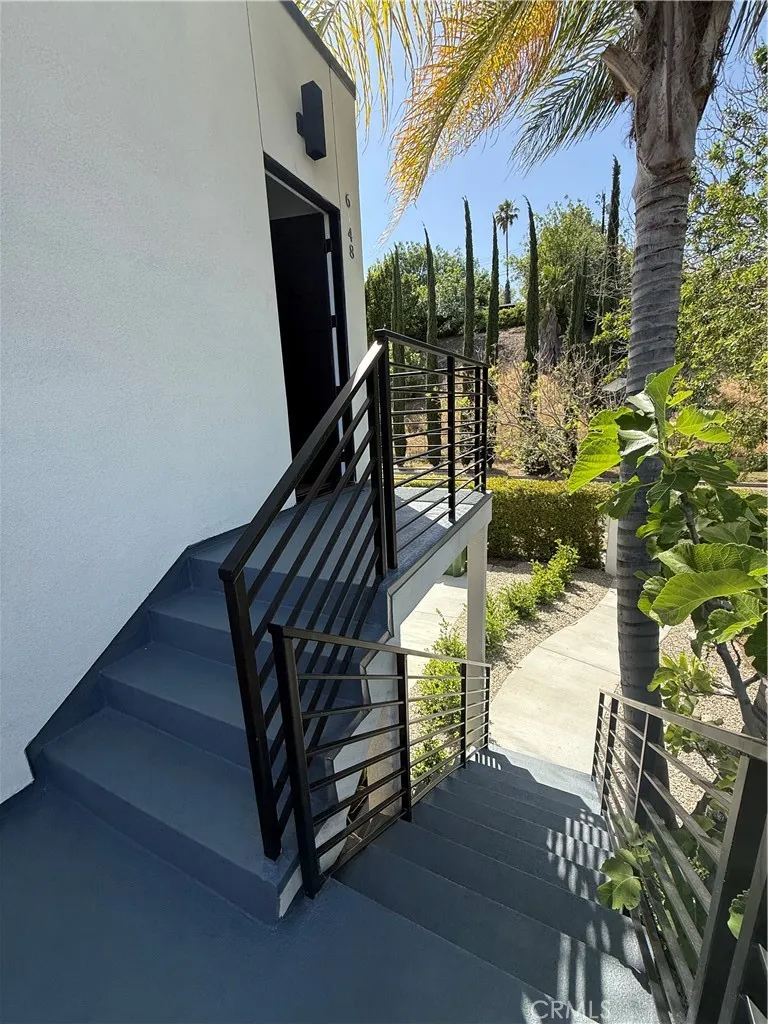 Woodland Hills, CA 91367
