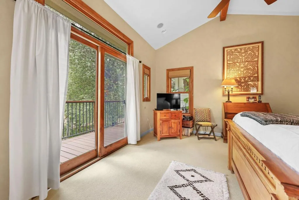 https://cdn.realtyfeed.com/cdn/127/306705950/9f30250ca9120546089139f9df0a64ba.webp