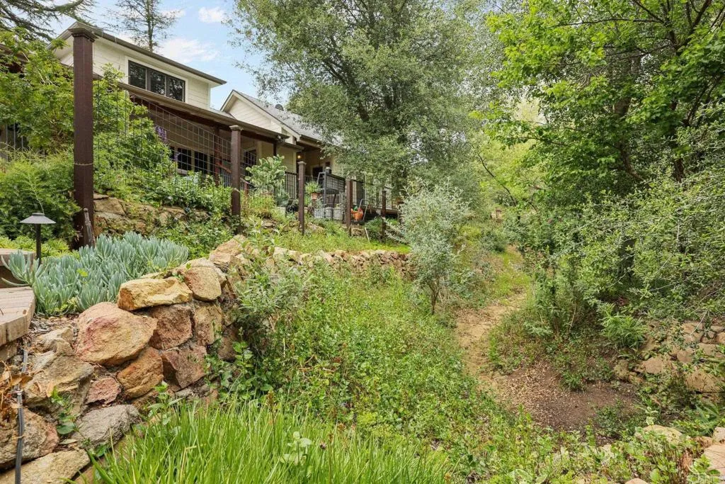 https://cdn.realtyfeed.com/cdn/127/306705950/a3c16297eda03a53e29b74331cf9ab07.webp