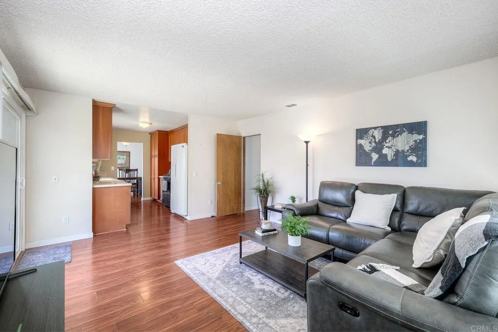 https://cdn.realtyfeed.com/cdn/127/306705962/3804a00034e2851aed52fb6364d34d6a.webp