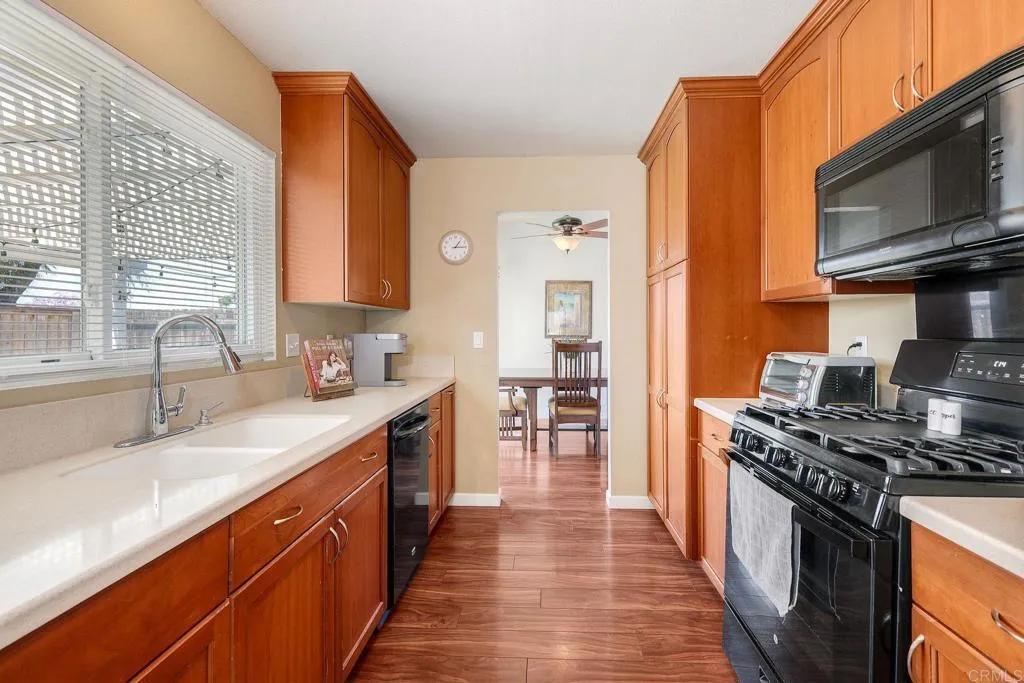 https://cdn.realtyfeed.com/cdn/127/306705962/7212ad2d0477bf0f77ad134b0f49e083.webp