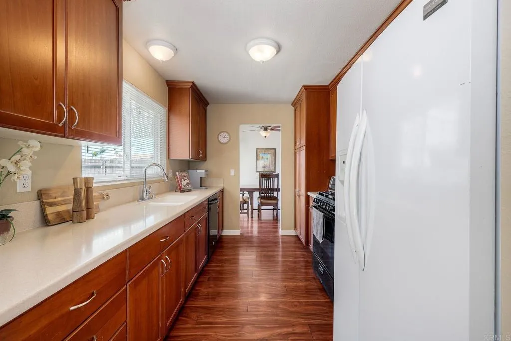 https://cdn.realtyfeed.com/cdn/127/306705962/8639e520f2e6cd3998960f200e03ec28.webp
