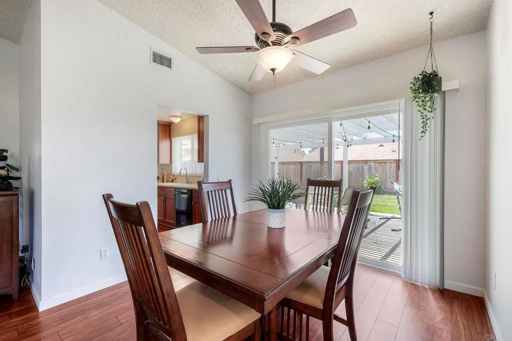 https://cdn.realtyfeed.com/cdn/127/306705962/c7931b68bf8829d2485377b26078ac07.webp