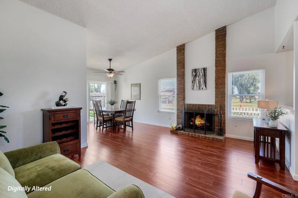 https://cdn.realtyfeed.com/cdn/127/306705962/e48e31561cc902480bd005c56ea59885.webp