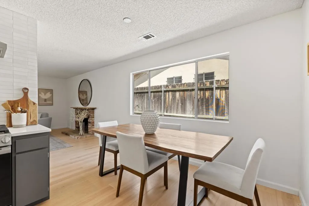 https://cdn.realtyfeed.com/cdn/127/306705969/09fbef88ecd36e06ddec42d6793a5ab3.webp