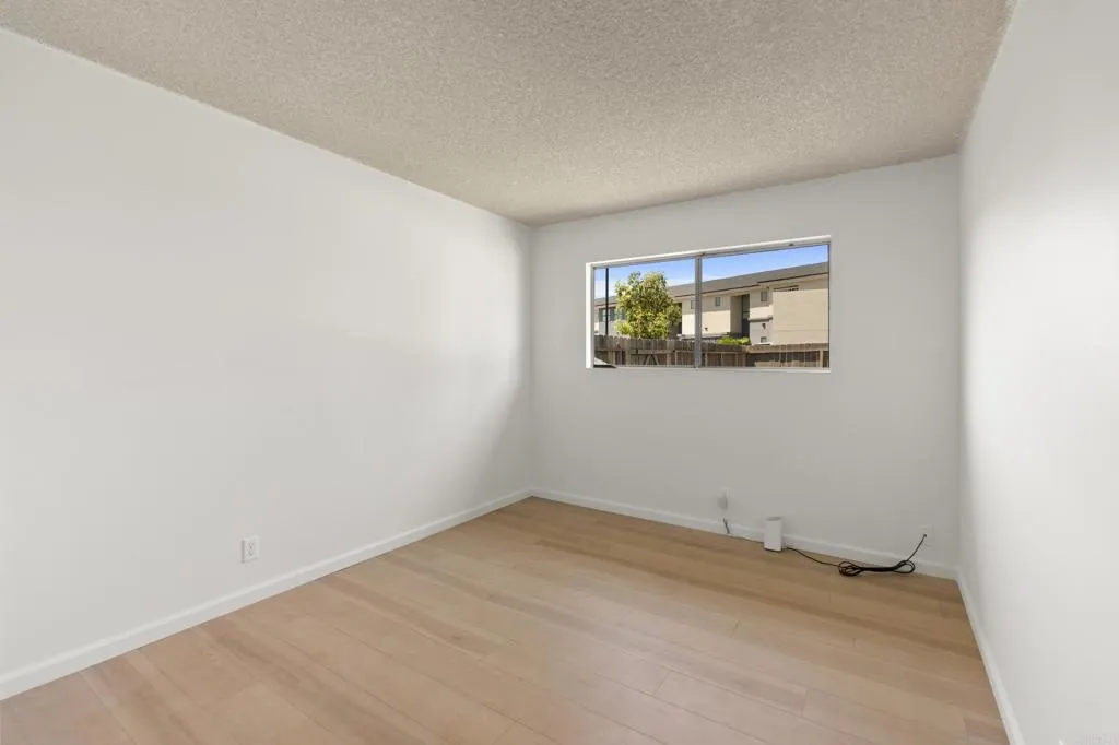 https://cdn.realtyfeed.com/cdn/127/306705969/bb76d92a77725322bdb1f73fba413974.webp