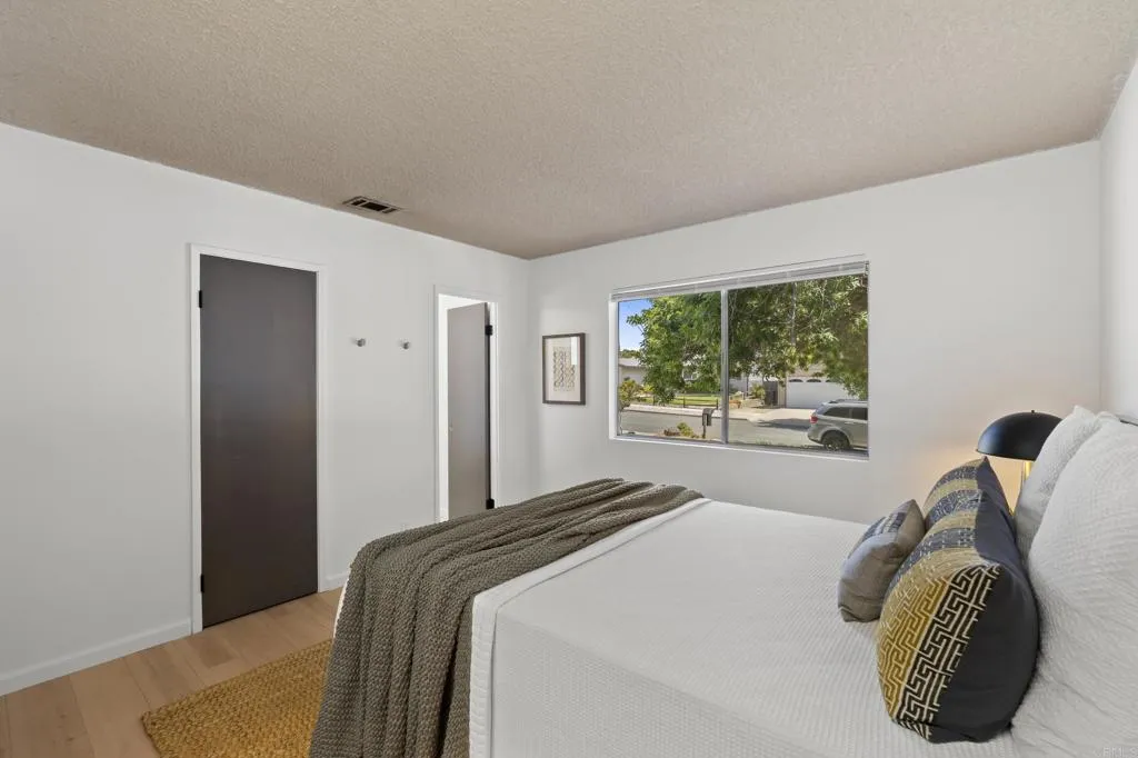https://cdn.realtyfeed.com/cdn/127/306705969/cb1f38313c8adc9d3591a8f9cc9cefb1.webp