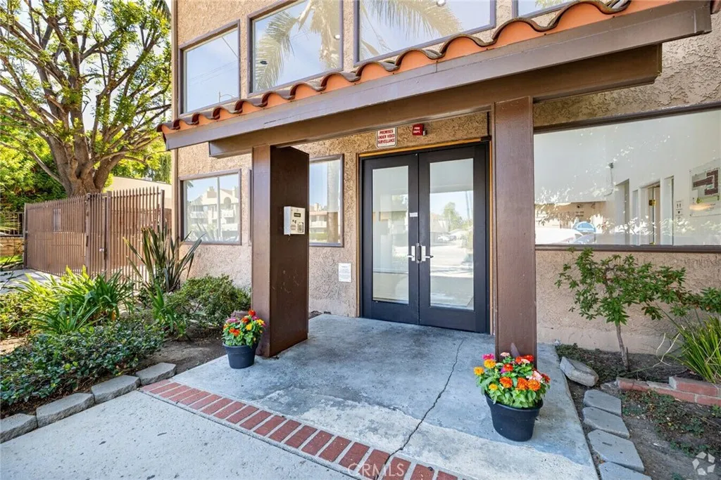 Reseda, CA 91335