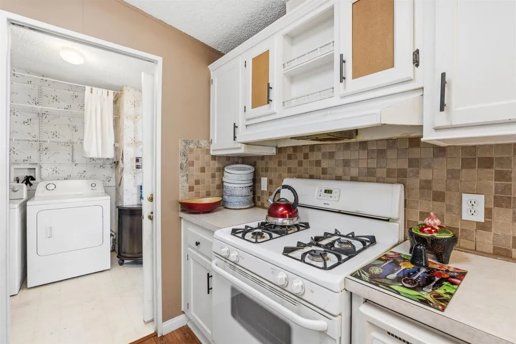 https://cdn.realtyfeed.com/cdn/127/306706054/04e9840539a37ea00e9fadb4348b5723.webp