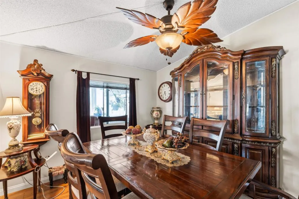 https://cdn.realtyfeed.com/cdn/127/306706054/a38b87a2e872e4bfeac097f59a0e08c6.webp