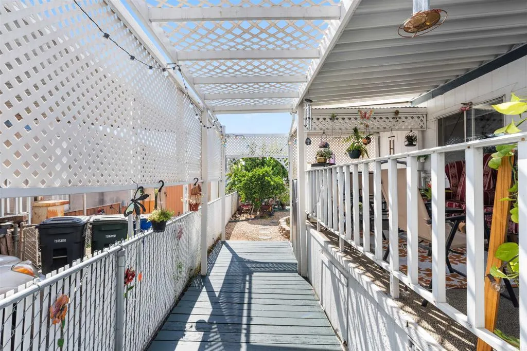 https://cdn.realtyfeed.com/cdn/127/306706054/a9d4ee8b701b7c00deb8b93e2c2ca8c0.webp
