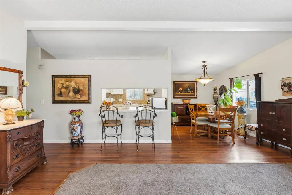 https://cdn.realtyfeed.com/cdn/127/306706054/f0f7846d738e2d932313fe9624ea7a43.webp