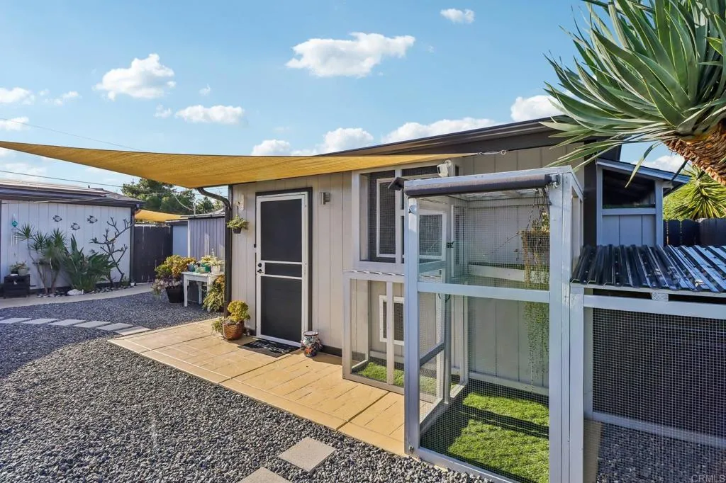 https://cdn.realtyfeed.com/cdn/127/306706070/0afe17293adbaf4150deab97a07eaebb.webp