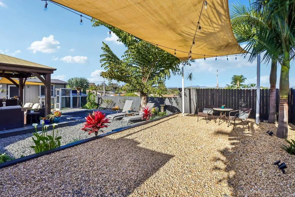https://cdn.realtyfeed.com/cdn/127/306706070/cbc4c100c5b1eccf1e7cb2841c029061.webp
