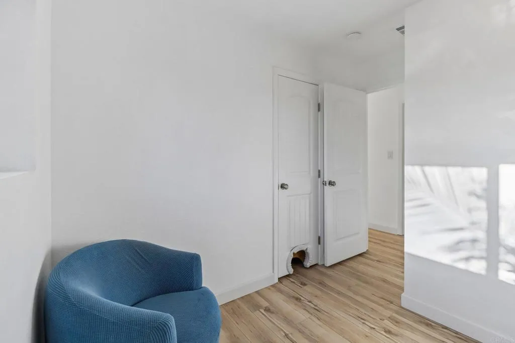 https://cdn.realtyfeed.com/cdn/127/306706070/cda85e0cb080510dfa5336d1c1f5b2b9.webp