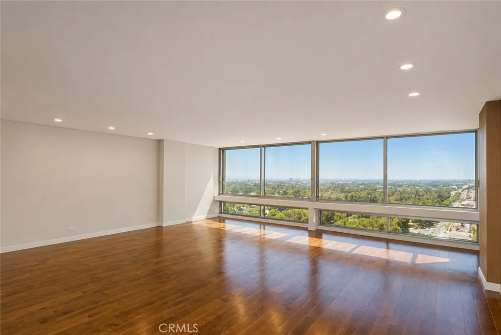 2222 Avenue Of The Stars Unit 1702