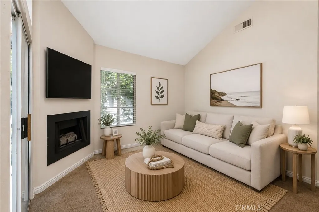Lake Forest, CA 92679