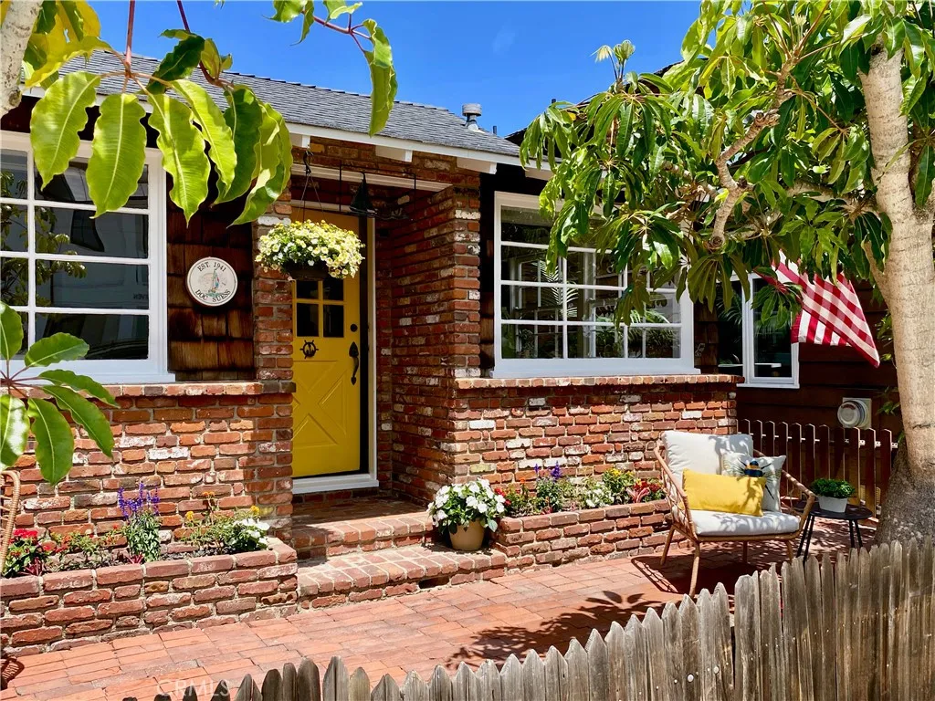 Newport Beach, CA 92662