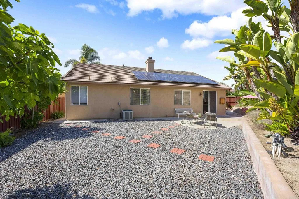 https://cdn.realtyfeed.com/cdn/127/306706168/05fe863b41683ecdf56b3e68b7743d36.webp