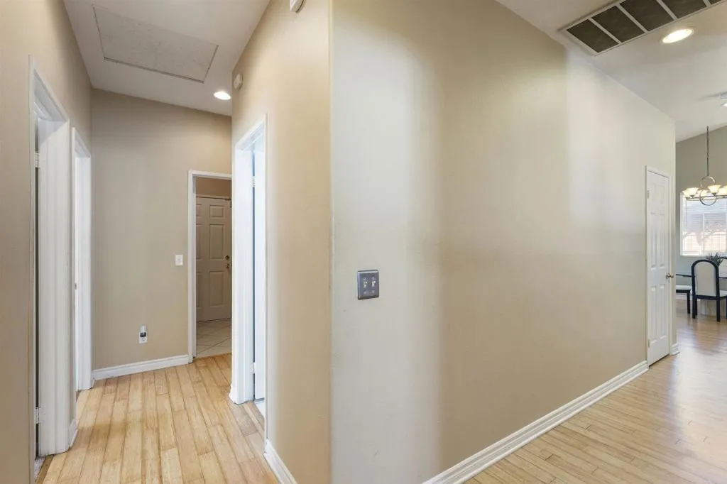 https://cdn.realtyfeed.com/cdn/127/306706168/da718c92e9b6a13d55c6a75bd90050dd.webp