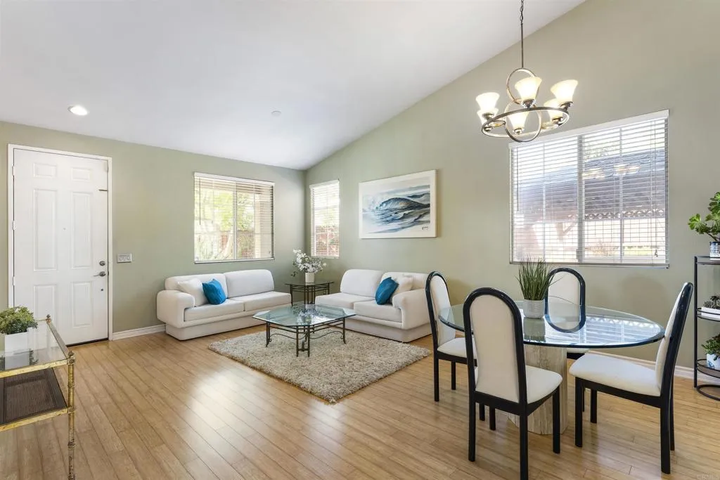 https://cdn.realtyfeed.com/cdn/127/306706168/e877846b21ffddf6e38609e6f69f556f.webp