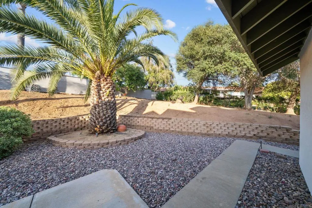 https://cdn.realtyfeed.com/cdn/127/306706178/5ef6865eaa6bafc5b399c49f956af1ac.webp