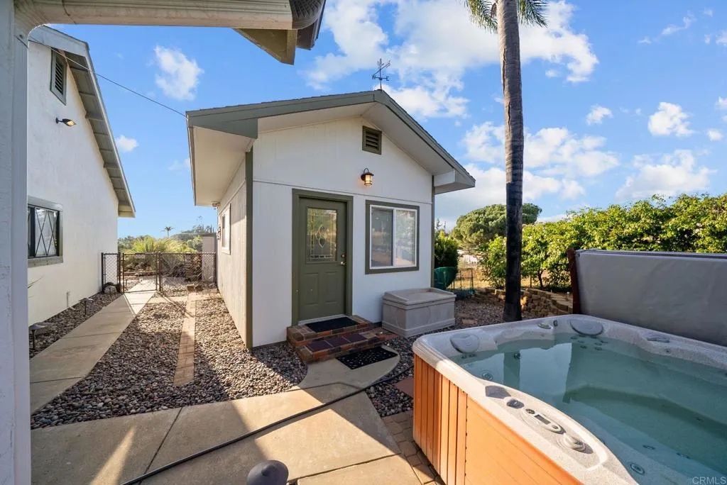 https://cdn.realtyfeed.com/cdn/127/306706178/cc8af08a56b879b038eb1bc3c15d9709.webp