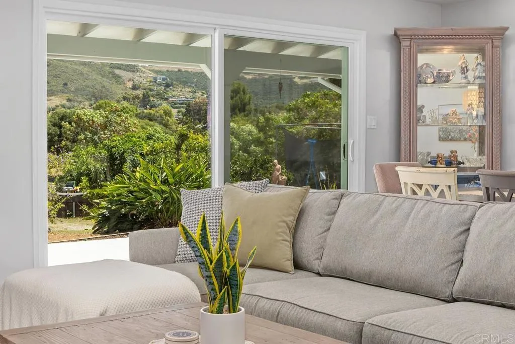 https://cdn.realtyfeed.com/cdn/127/306706181/0b8c8151b3d8042658050d7cf13bab4a.webp