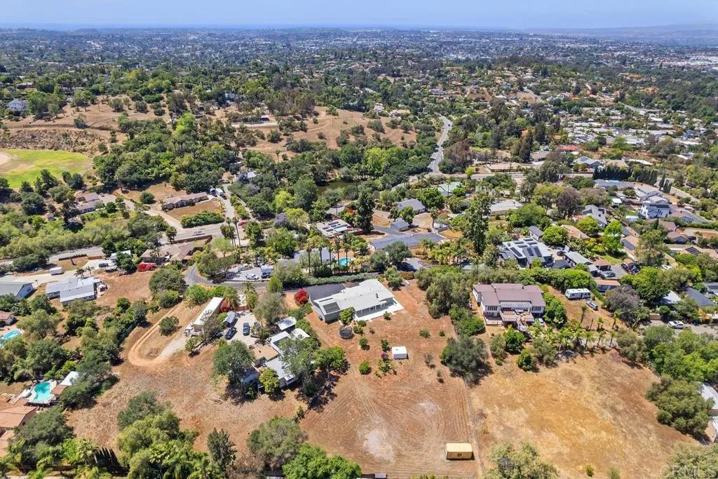 https://cdn.realtyfeed.com/cdn/127/306706181/1c4e05abf2fa2dbca159b902a2cfcc81.webp
