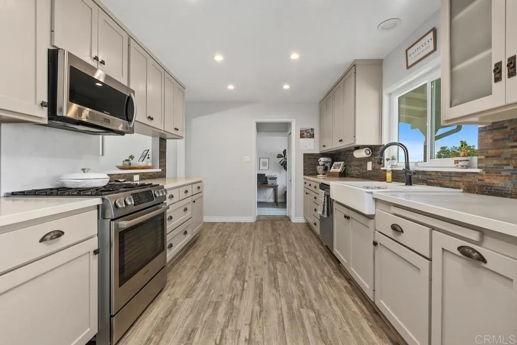 https://cdn.realtyfeed.com/cdn/127/306706181/1dd06c38eee01a31a88273f7880da557.webp